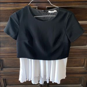 Black/white short sleeve shirt